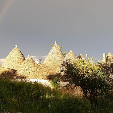 Alberobello Casa Vacanze - Pathos Tra I Trulli Exterior foto