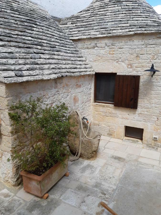 Alberobello Casa Vacanze - Pathos Tra I Trulli Exterior foto