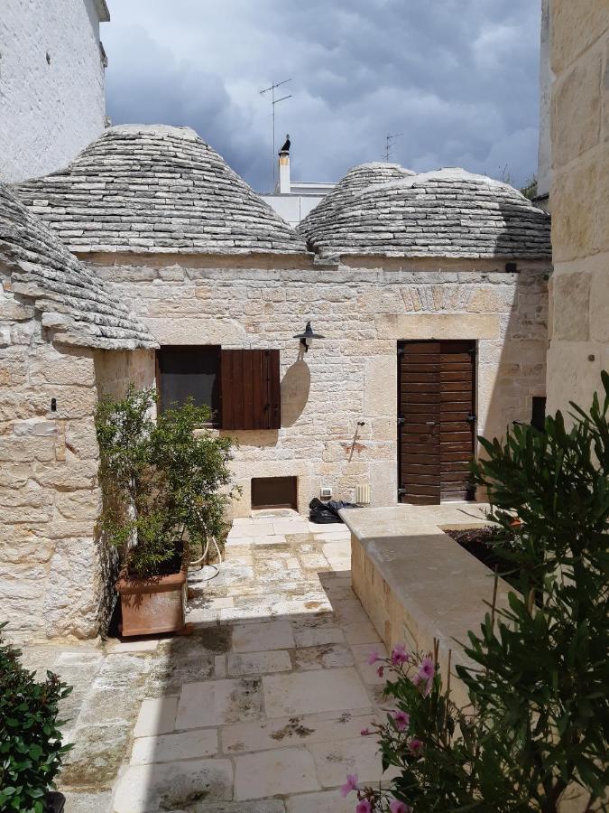 Alberobello Casa Vacanze - Pathos Tra I Trulli Exterior foto